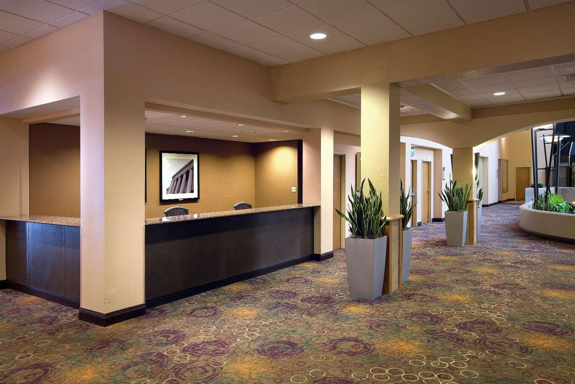 Embassy Suites By Hilton Kansas City International Airport Eksteriør bilde